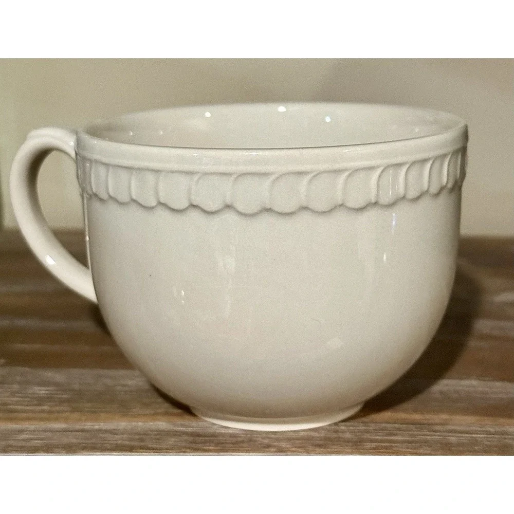 Portsmouth by Royal Stafford Flat Cup Ivory White Embossed Scalloped Edge b236‎